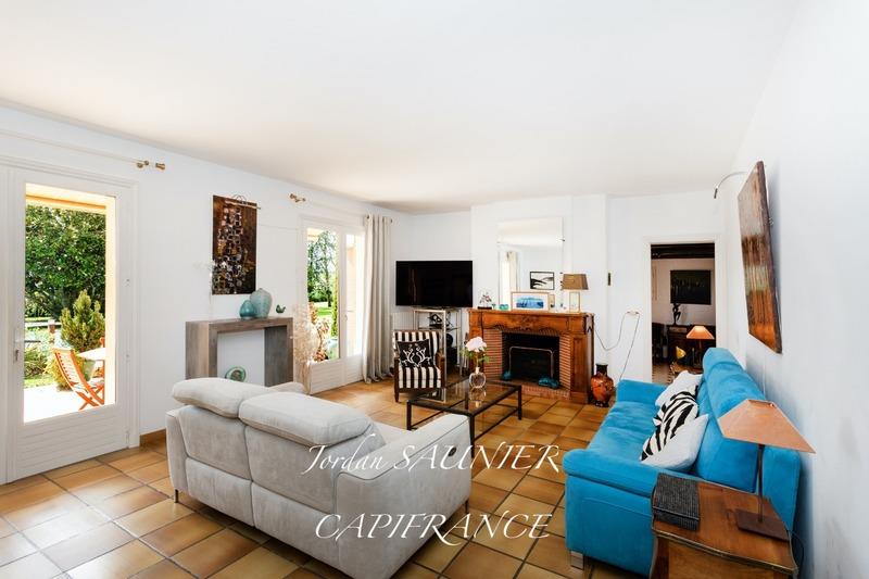 Maison - 182 m² - 7 pièces