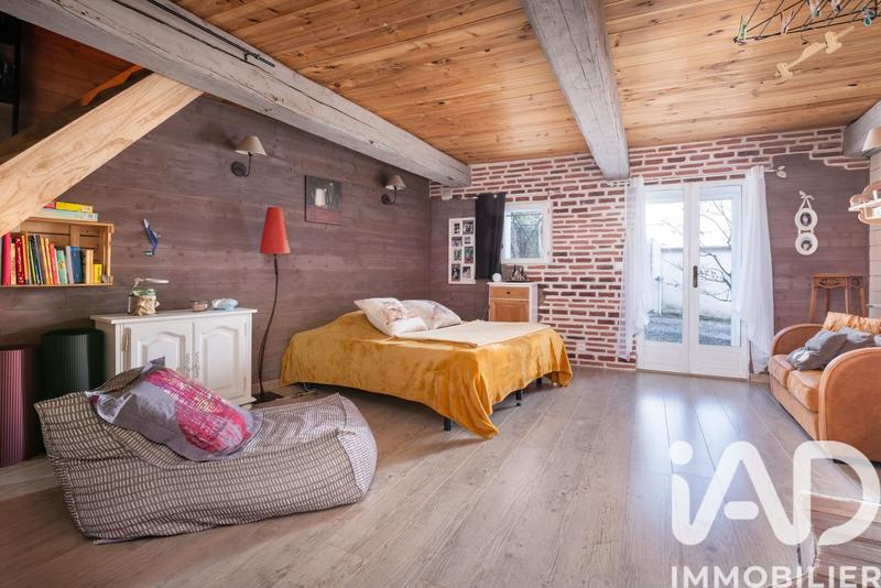 Maison - 329 m² - 16 pièces