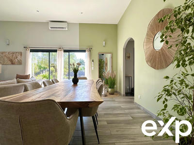 Villa - 187 m² - 13 pièces