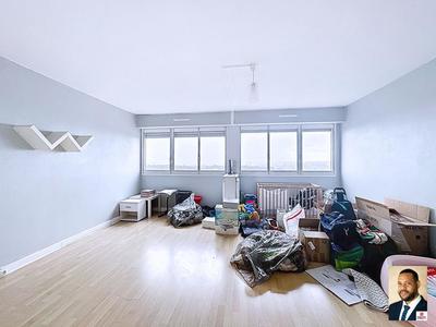 Appartement - 100 m² - 5 pièces