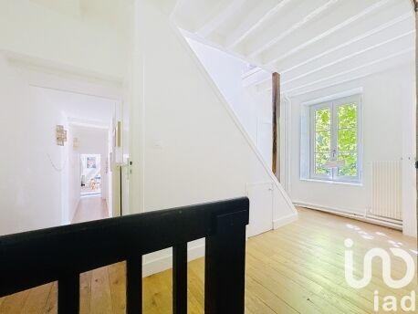 Maison - 258 m² - 8 pièces