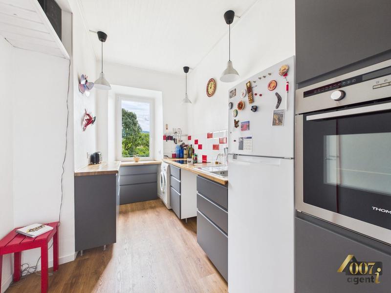 Maison - 121 m² - 8 pièces