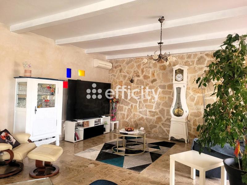 Maison - 185 m² - 6 pièces