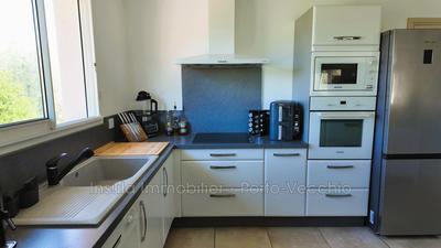 Villa - 175 m² - 6 pièces