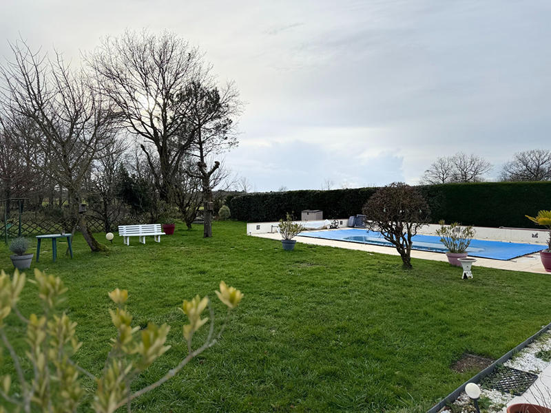 Maison - 90 m² - 4 pièces