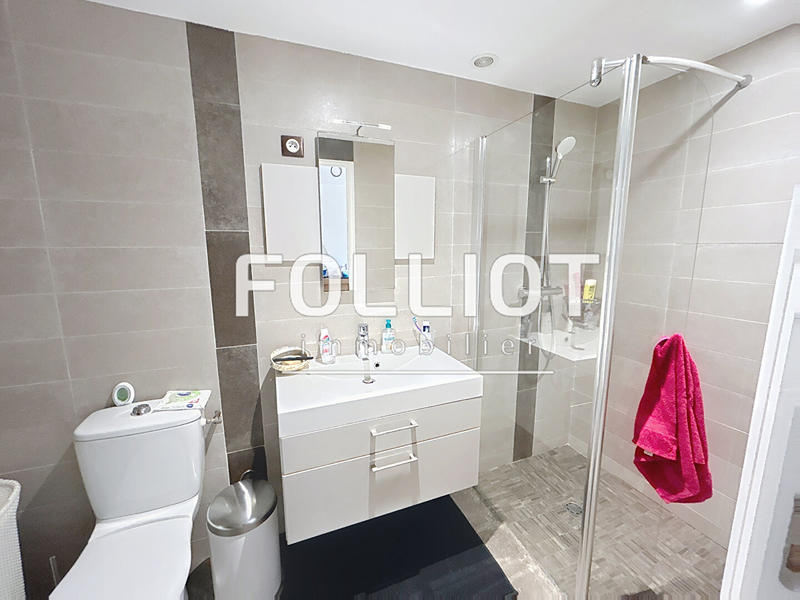 Maison - 189 m² - 6 pièces