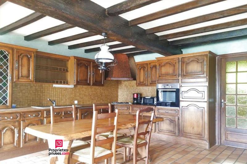 Maison - 230 m² - 9 pièces