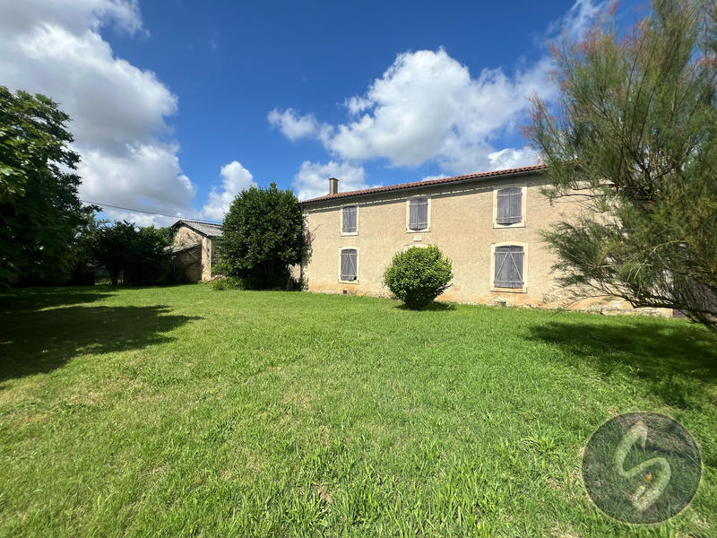 Ferme - 214 m² - 7 pièces