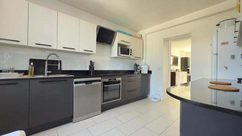 Maison - 122 m² - 5 pièces