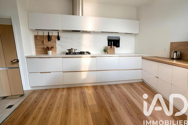 Maison - 171 m² - 7 pièces