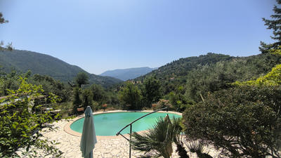 Villa - 90 m² - 4 pièces