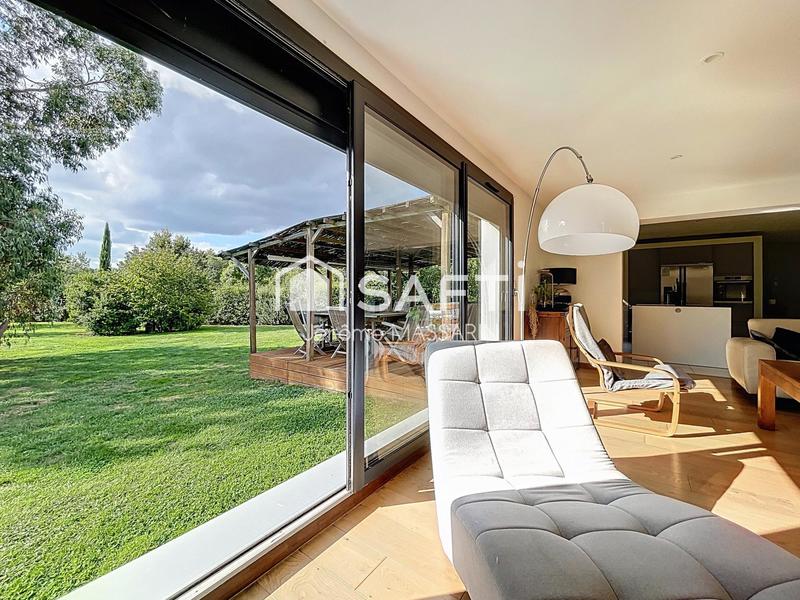 Villa - 176 m² - 6 pièces