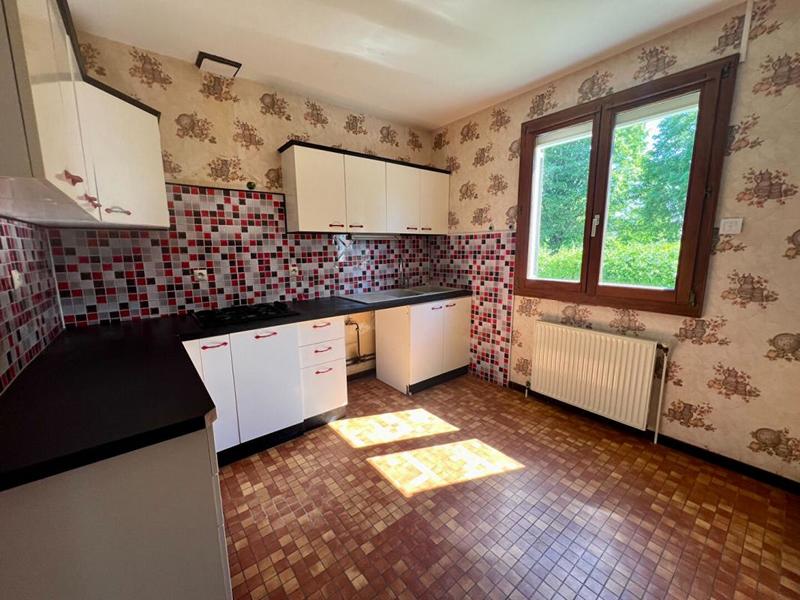 Maison - 90 m² - 4 pièces