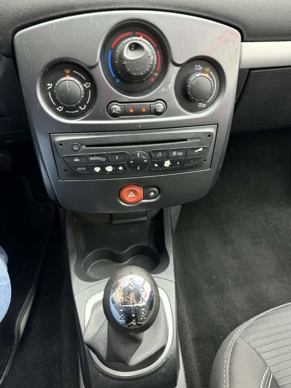 Renault Clio III 1.5 DCi eco2 75 Cv