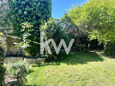 Maison - 196 m² - 8 pièces