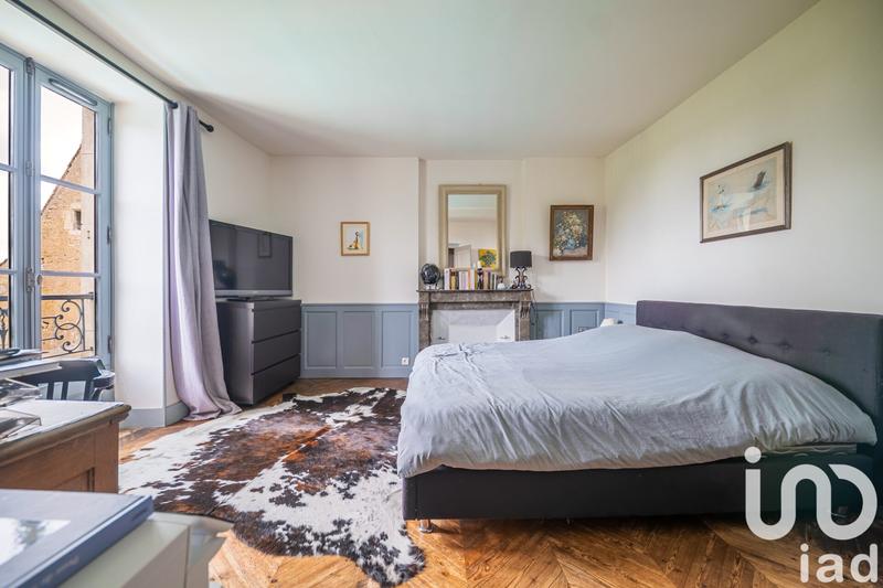 Maison - 227 m² - 8 pièces