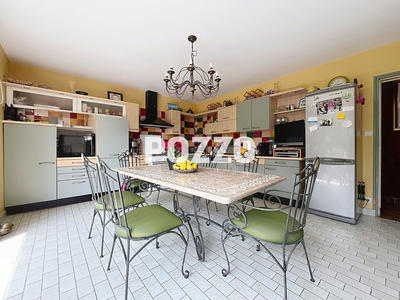 Maison - 174 m² - 7 pièces