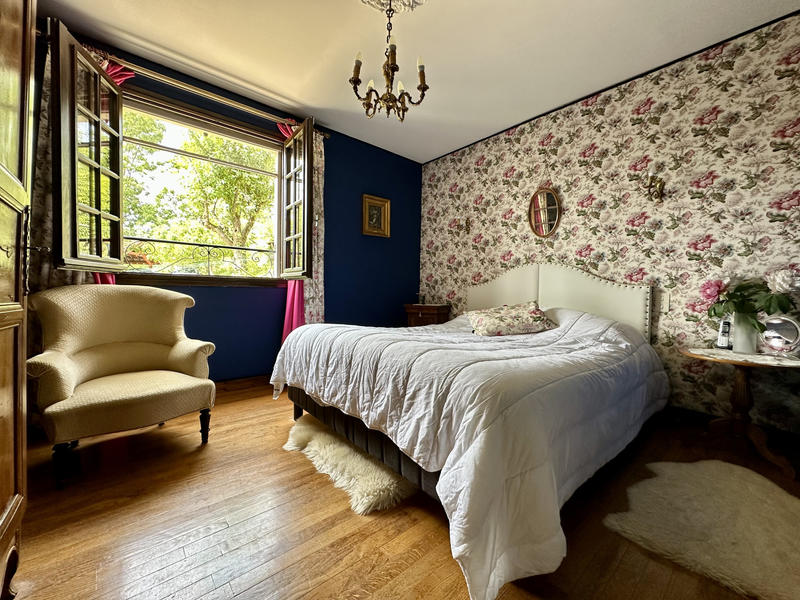 Maison - 170 m² - 6 pièces