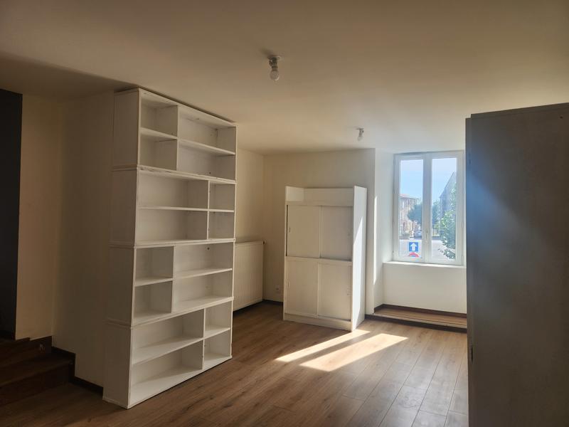 Maison - 320 m² - 10 pièces