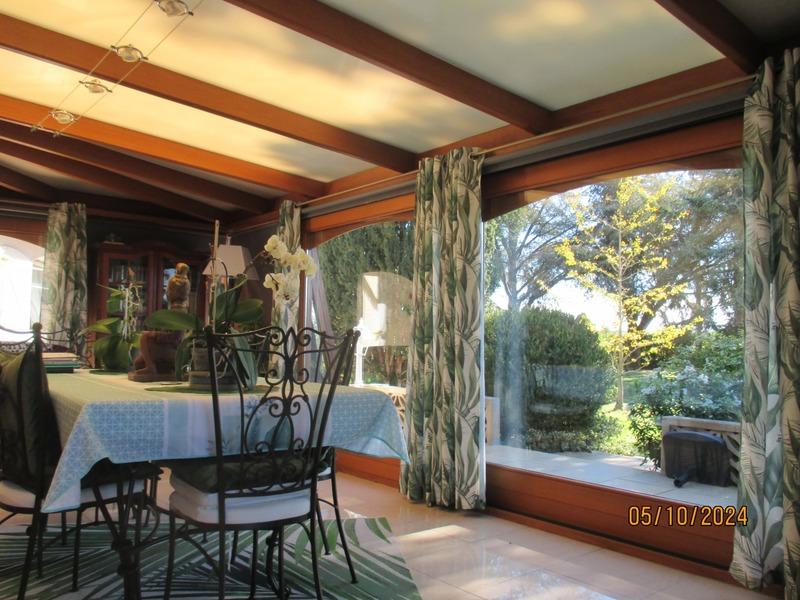 Maison - 186 m² - 8 pièces