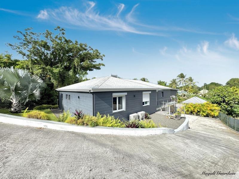 Maison - 141 m² - 5 pièces