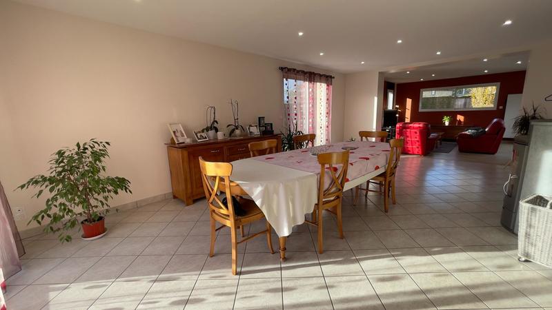 Maison - 144 m² - 7 pièces