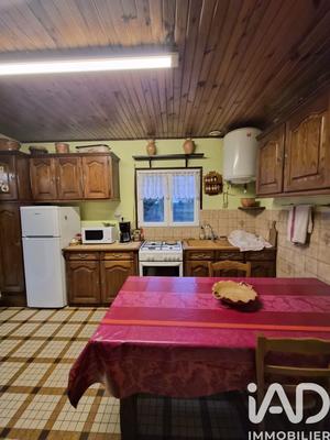 Maison - 90 m² - 3 pièces