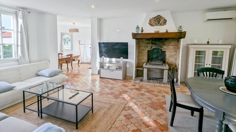 Appartement - 74 m² - 2 pièces