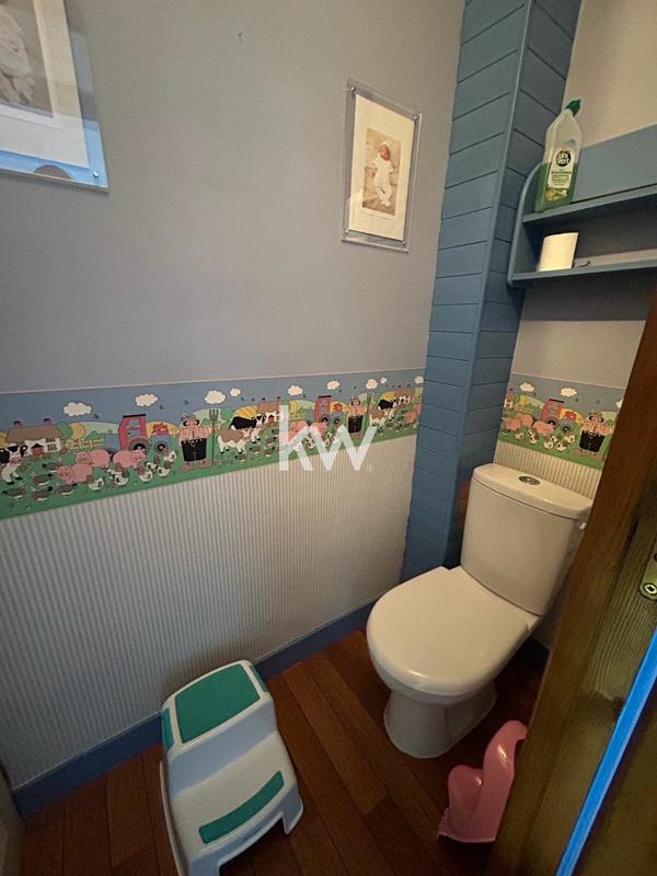 Maison traditionnelle - 111 m² - 6 pièces