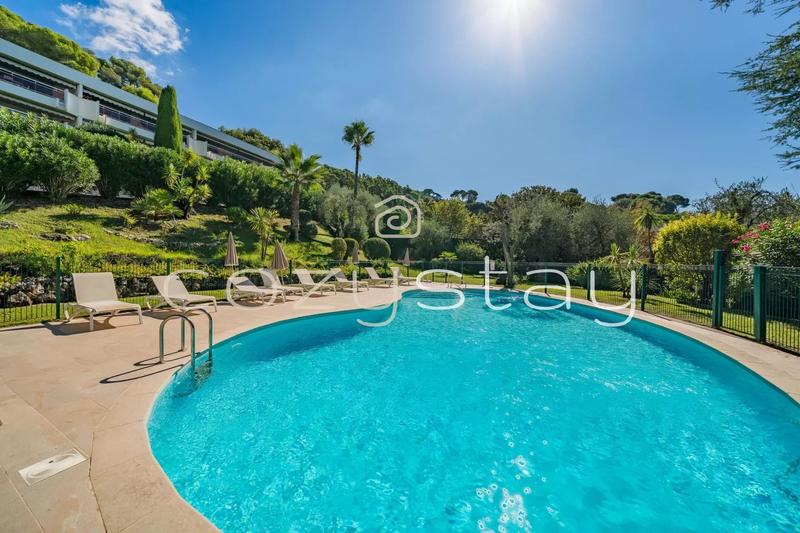 Appartement - 121 m² - 4 pièces