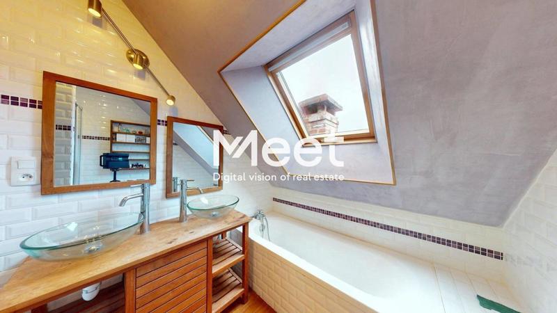 Pavillon - 316 m² - 12 pièces