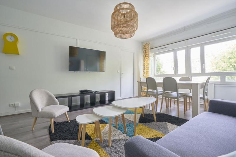 Appartement - 102 m² - 6 pièces