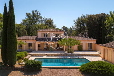 Maison - 186 m² - 6 pièces