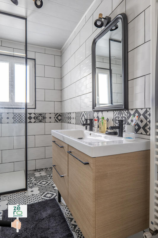 Maison - 422 m² - 24 pièces