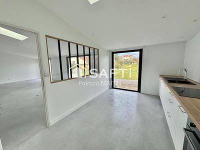 Maison - 134 m² - 6 pièces