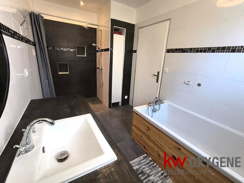 Maison - 158 m² - 6 pièces