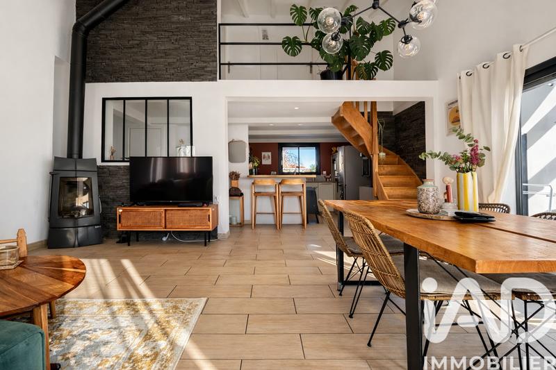 Maison - 104 m² - 5 pièces