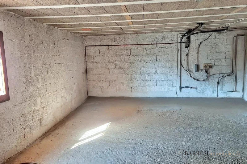 Maison traditionnelle - 90 m² - 4 pièces