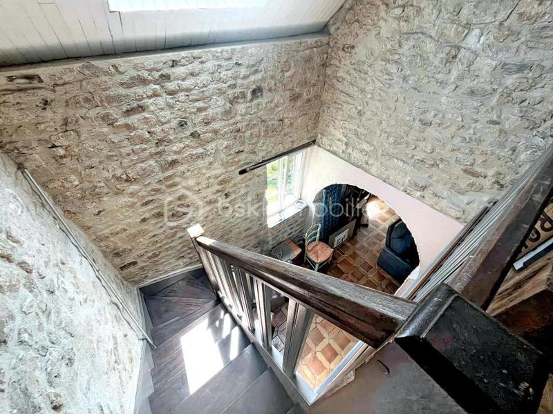 Maison en pierre - 139 m² - 8 pièces