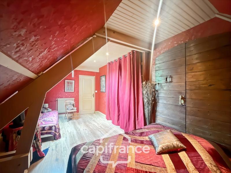 Maison - 166 m² - 7 pièces