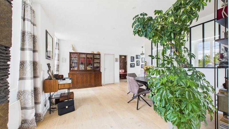 Appartement - 95 m² - 4 pièces