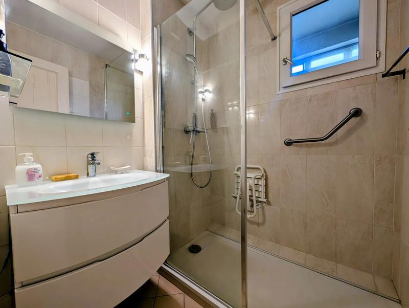 Appartement - 65 m² - 4 pièces