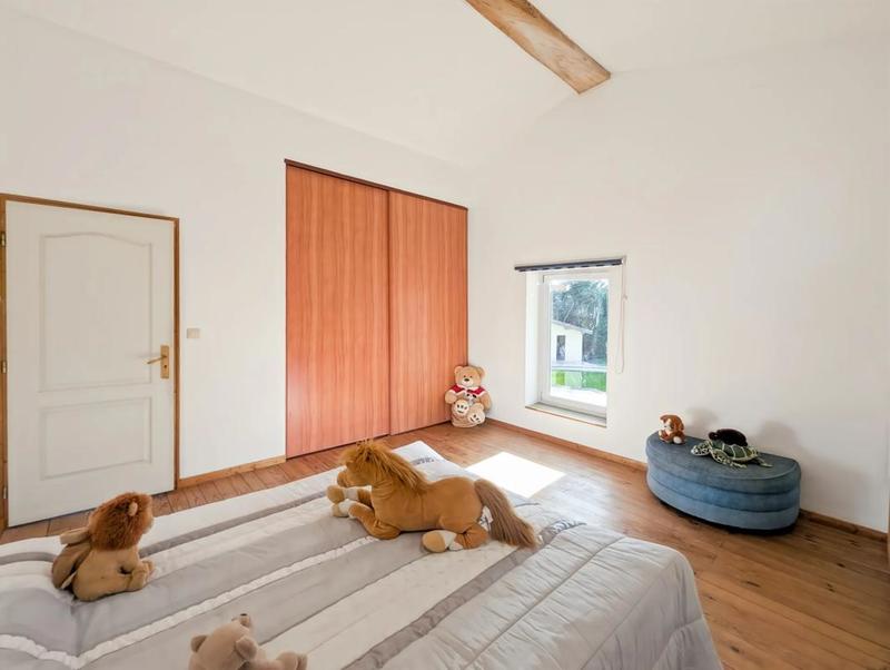 Maison - 252 m² - 7 pièces