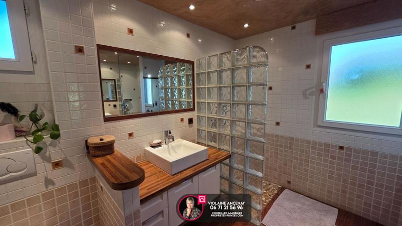 Maison - 135 m² - 6 pièces