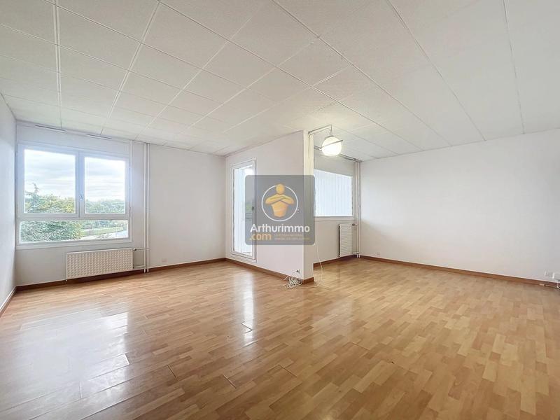 Appartement - 93 m² - 5 pièces