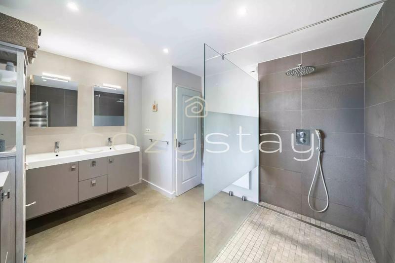 Villa - 170 m² - 5 pièces