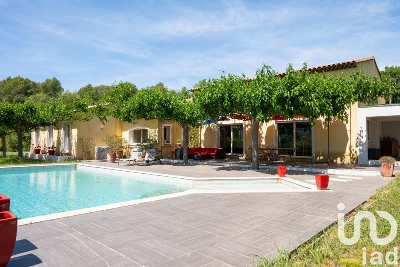 Maison - 290 m² - 6 pièces