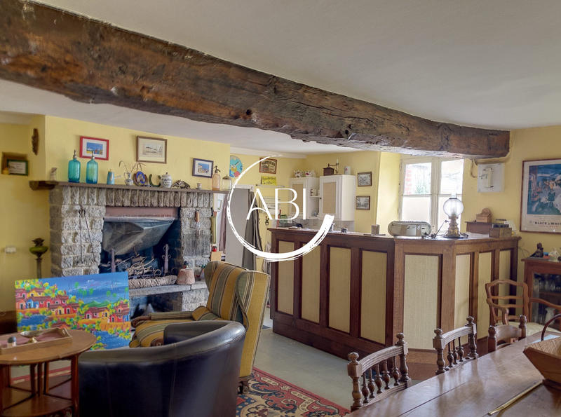 Maison ancienne - 94 m² - 4 pièces