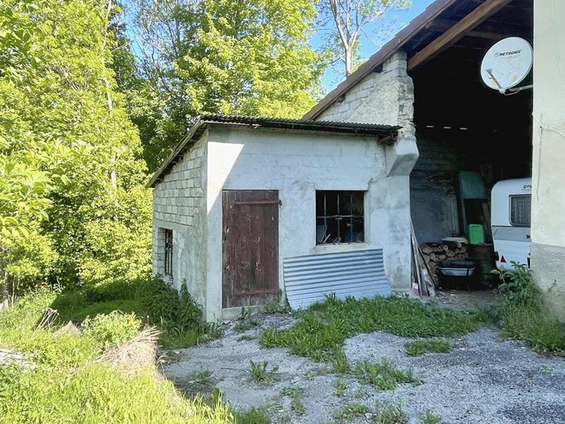 Corps de ferme - 400 m² - 5 pièces