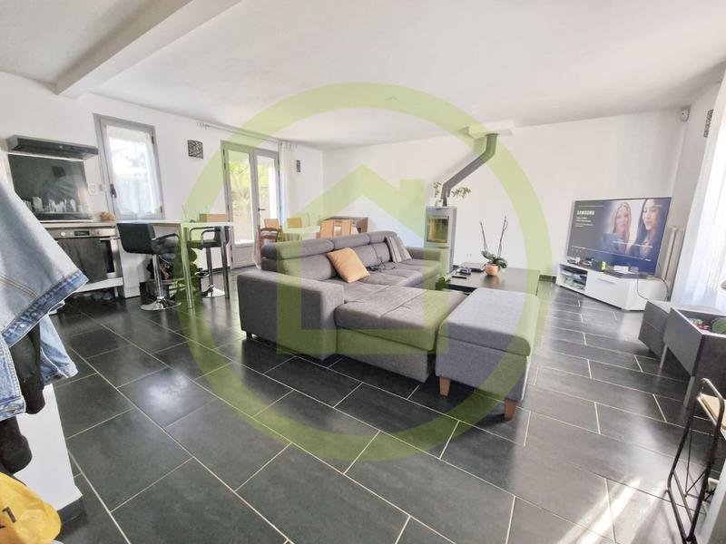 Maison - 96 m² - 6 pièces